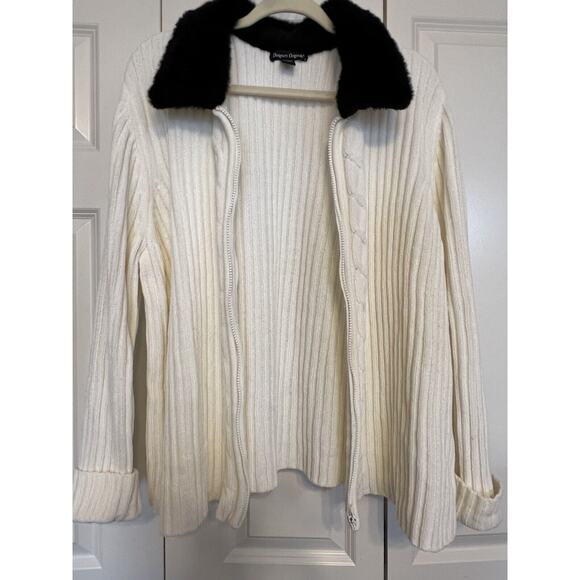 Designers Originals Plus 3X Ivory Sweater Cardigan w/ Black Faux Fur Collar - Picture 11 of 11